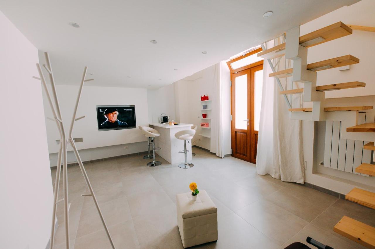 Bed Casa Vacanza Via Gallipoli - Corte Bari Brindisi Exteriör bild