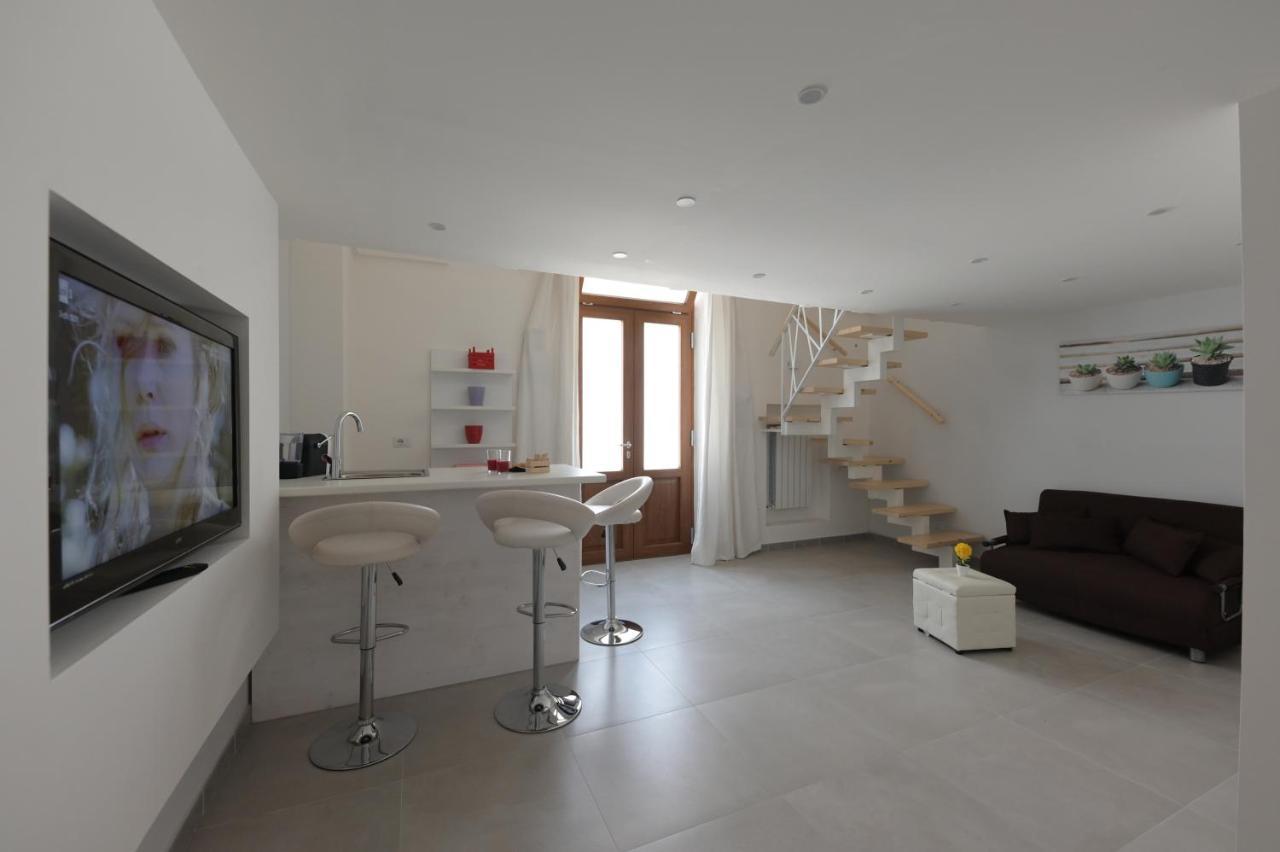 Bed Casa Vacanza Via Gallipoli - Corte Bari Brindisi Exteriör bild