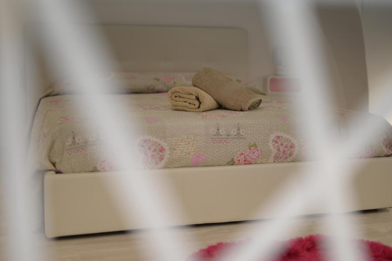Bed Casa Vacanza Via Gallipoli - Corte Bari Brindisi Exteriör bild