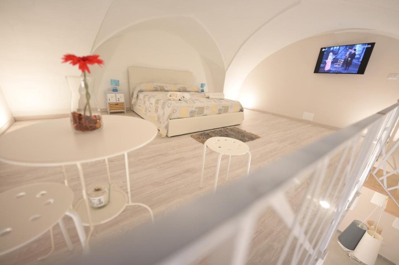 Bed Casa Vacanza Via Gallipoli - Corte Bari Brindisi Exteriör bild