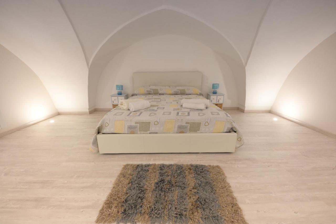 Bed Casa Vacanza Via Gallipoli - Corte Bari Brindisi Exteriör bild